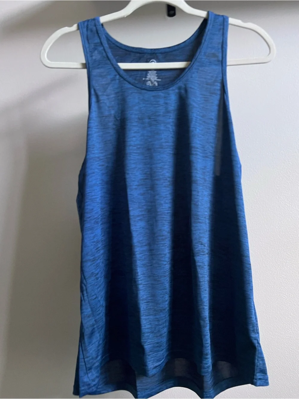 NWOT Real Essentials 5 Athletic tank bundle Racerback dry fit XL - Picture 5 of 7